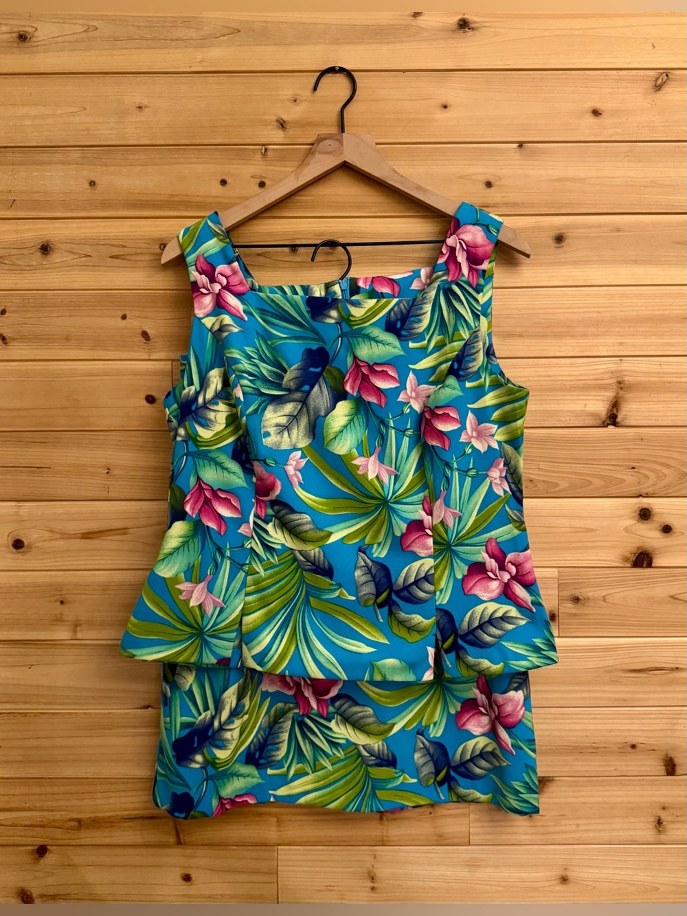 Vintage Medium Tropical Vibrant Floral Print 2 Piece Skirt Tank Set Resortwear
